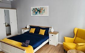 City Center Apartment -A